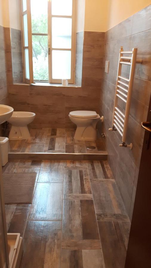 B&B Tenuta Di Vado Piano Nella Selva Di Circe Cerasella Bagian luar foto